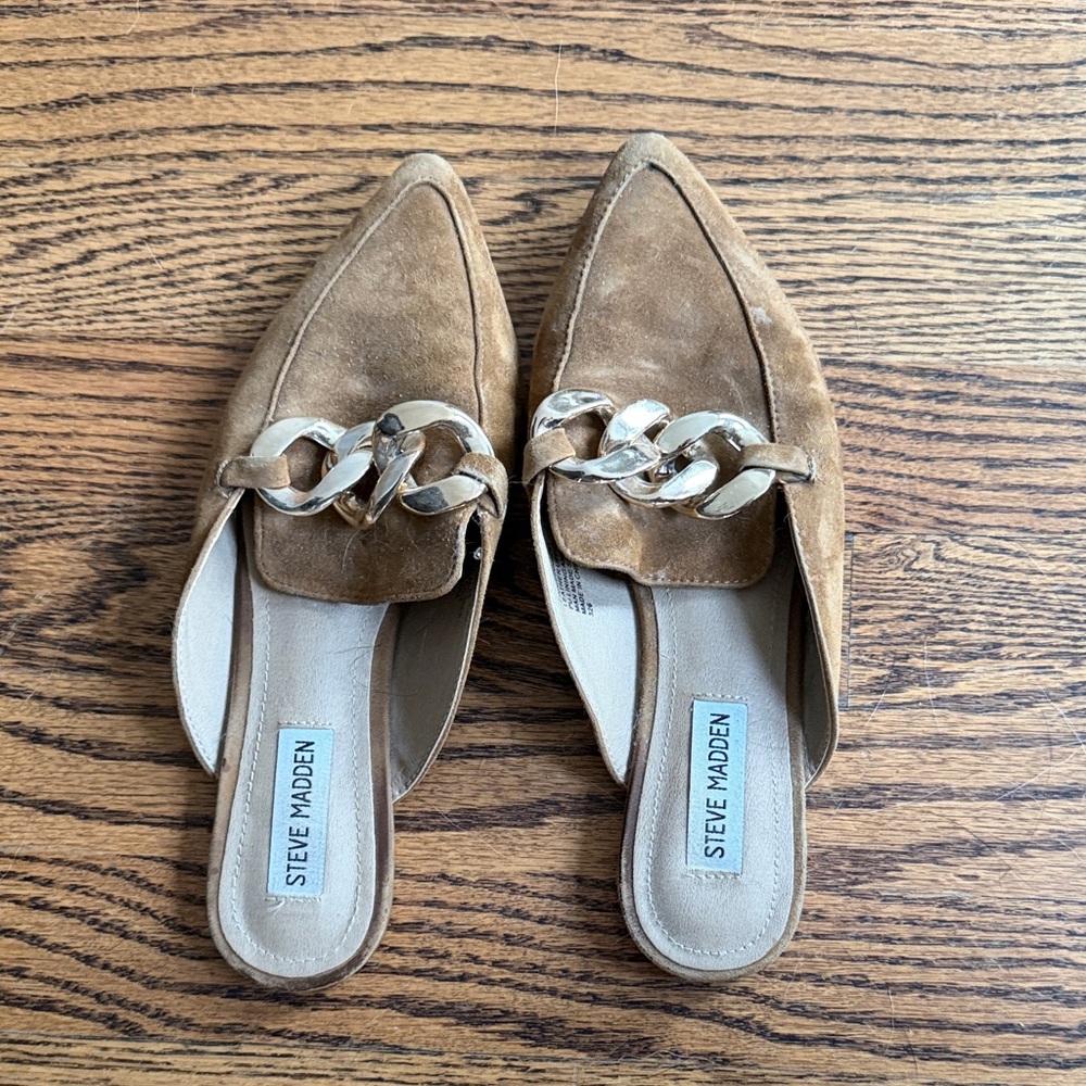 Steve Madden Tan Suede Slip-On Mules with Gold Chain